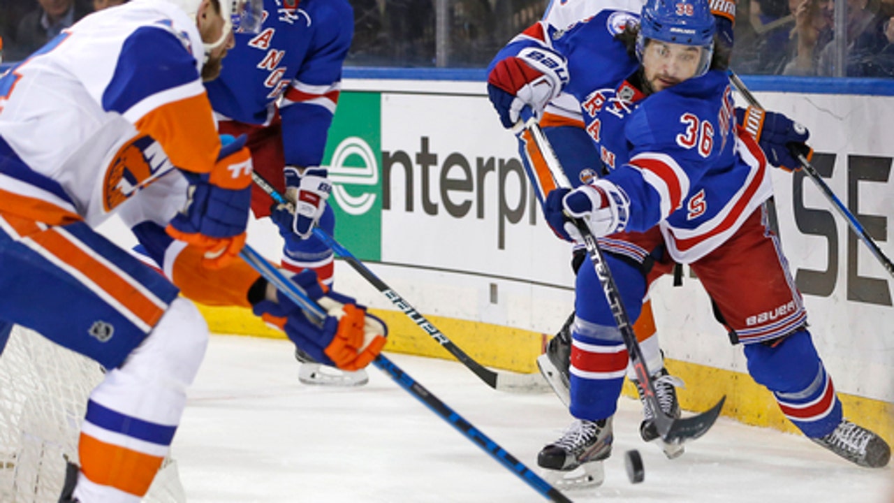 Ladd gets go-ahead goal in third, Islanders beat Rangers 3-2 (Mar 22, 2017)